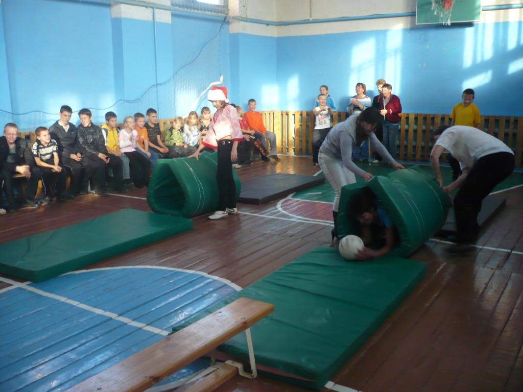 Спортивный праздник Мама, папа и я  - спортивная семья!